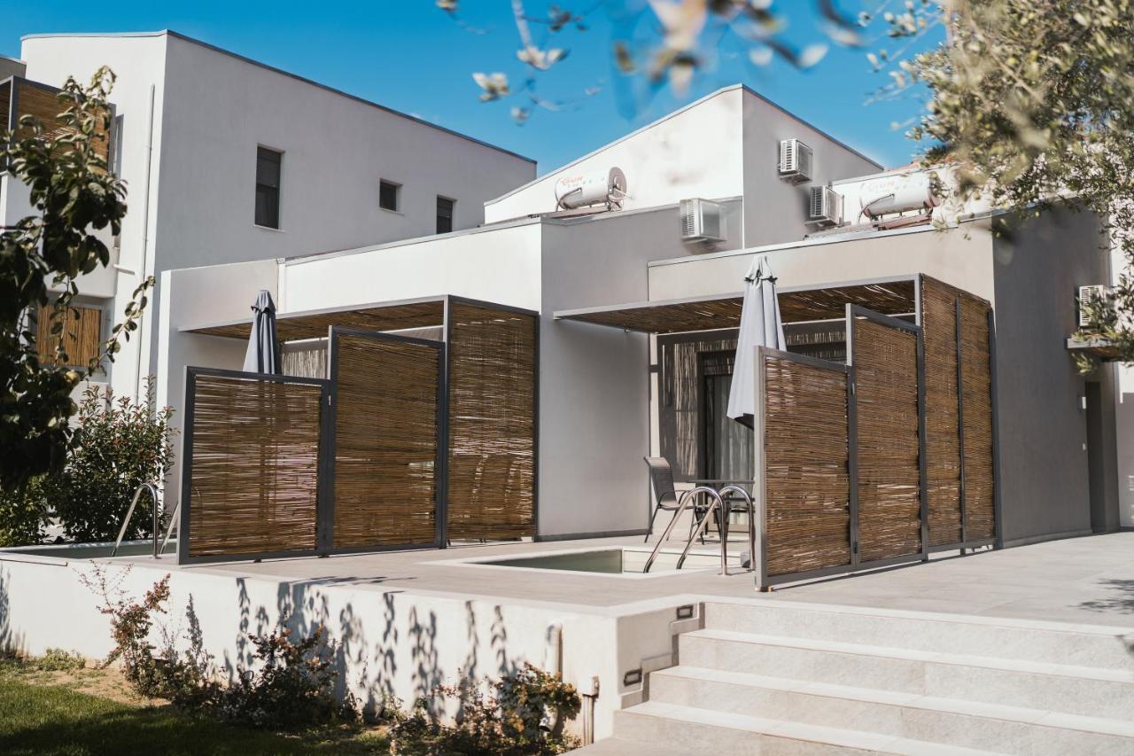 Octo Villas Complex Nea Iraklitsa Exterior foto